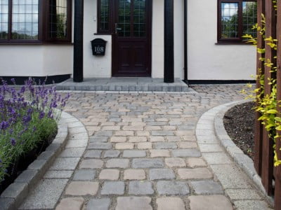 Driveways and Patios Hampshire Laying Cobblestones in Hampshire Driveways and Patios Hampshire Laying Cobblestones in Hampshire